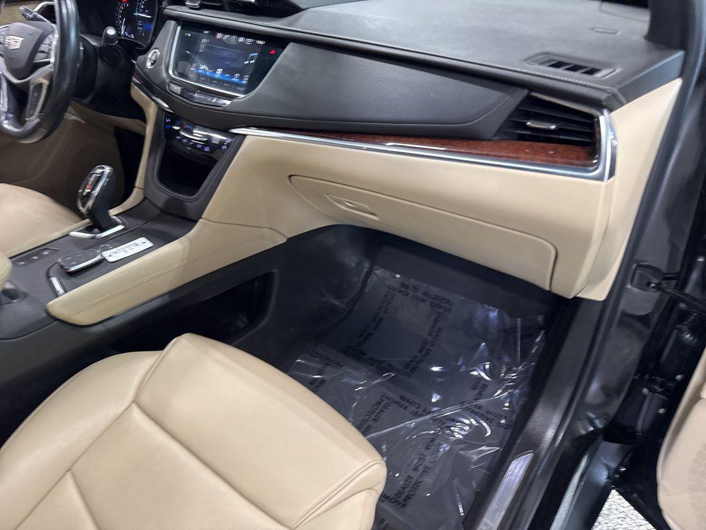 used 2018 Cadillac XT5 car, priced at $18,499