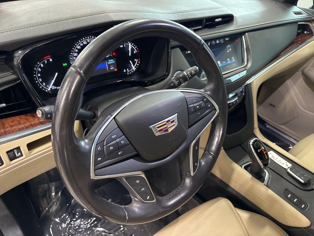 used 2018 Cadillac XT5 car, priced at $18,499