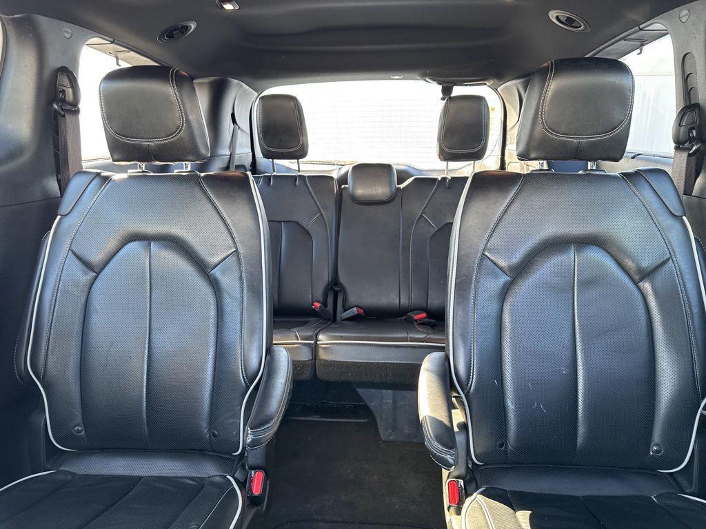 used 2022 Chrysler Pacifica car, priced at $35,137