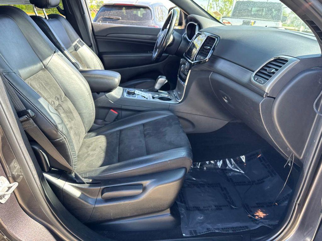 used 2020 Jeep Grand Cherokee car, priced at $17,999