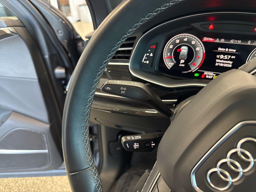used 2025 Audi Q7 car, priced at $44,977