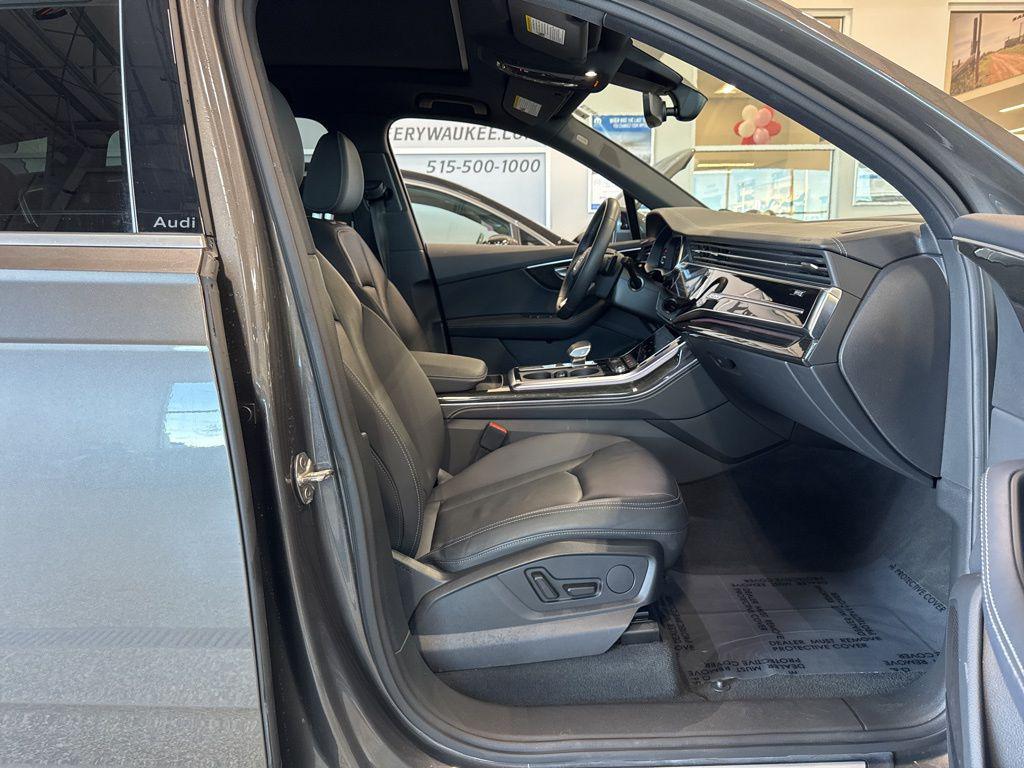 used 2025 Audi Q7 car, priced at $44,977