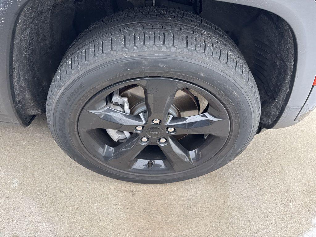 used 2023 Jeep Grand Cherokee L car, priced at $33,479