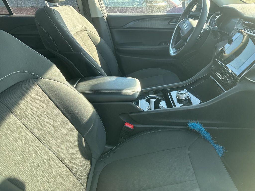 used 2023 Jeep Grand Cherokee car, priced at $26,321