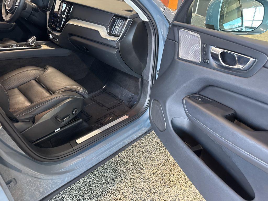 used 2022 Volvo XC60 Recharge Plug-In Hybrid car, priced at $25,929