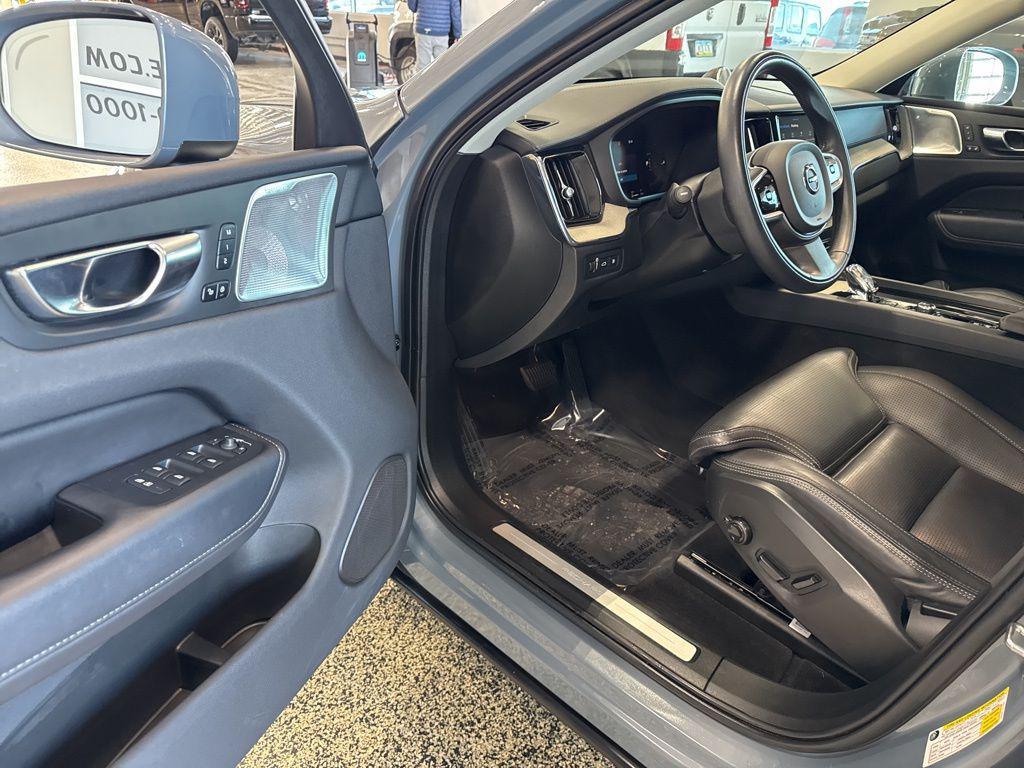 used 2022 Volvo XC60 Recharge Plug-In Hybrid car, priced at $25,929