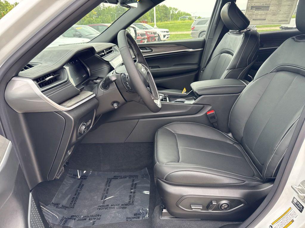 new 2026 Jeep Grand Cherokee L car, priced at $47,859
