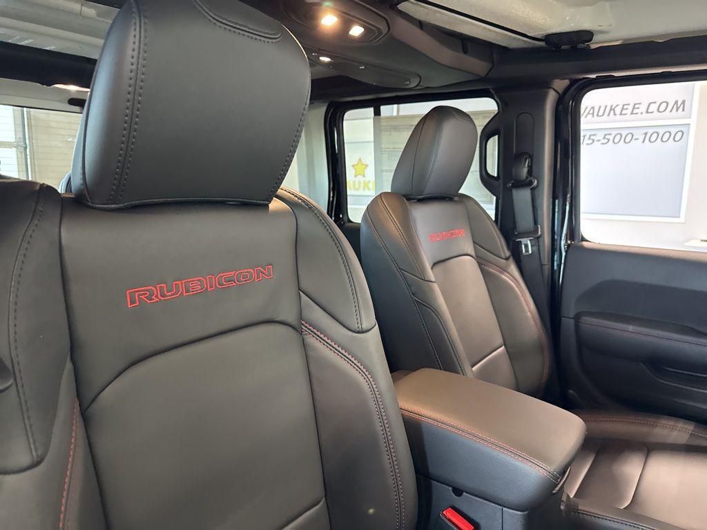 new 2026 Jeep Wrangler car, priced at $61,918