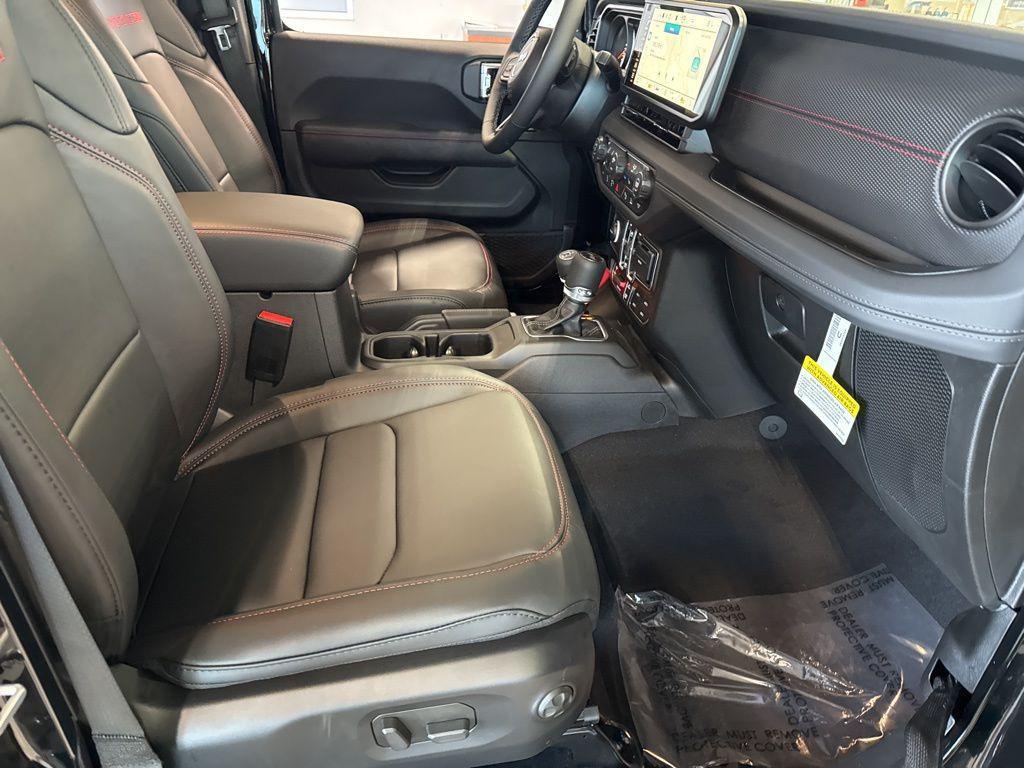 new 2026 Jeep Wrangler car, priced at $61,918