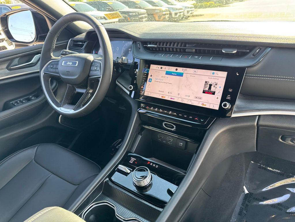new 2026 Jeep Grand Cherokee L car, priced at $45,945