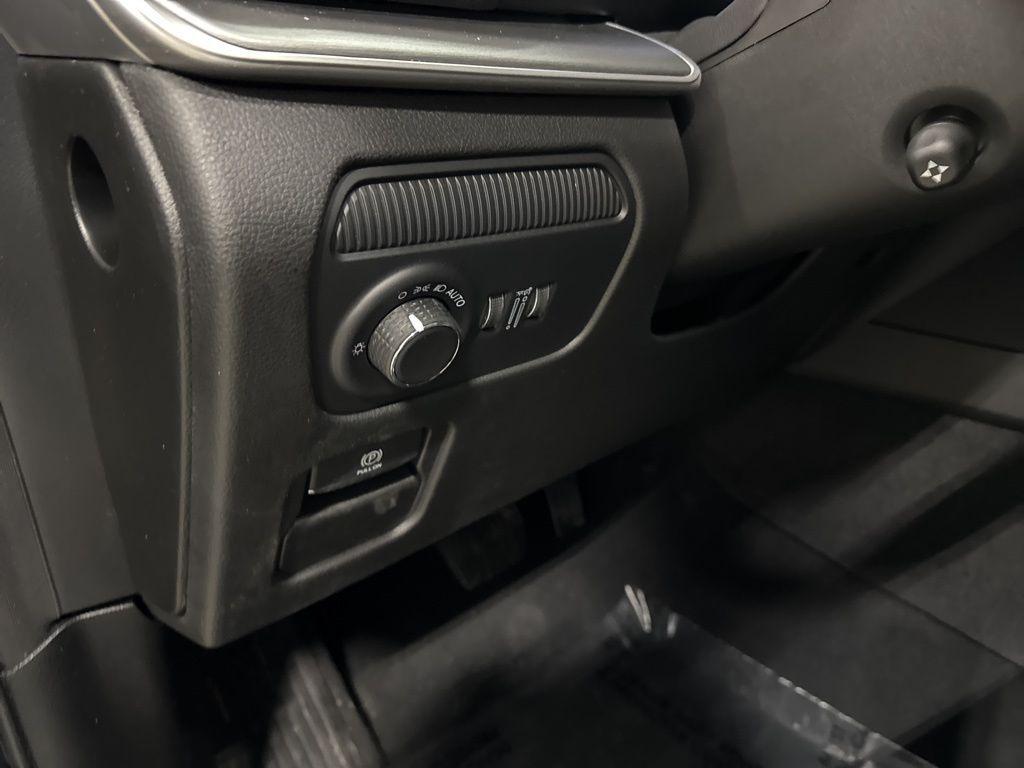 new 2026 Jeep Grand Wagoneer L car, priced at $73,402