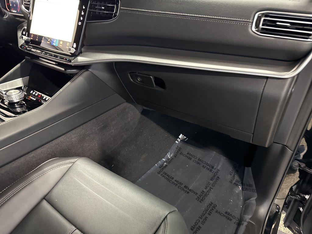 new 2026 Jeep Grand Wagoneer L car, priced at $73,402