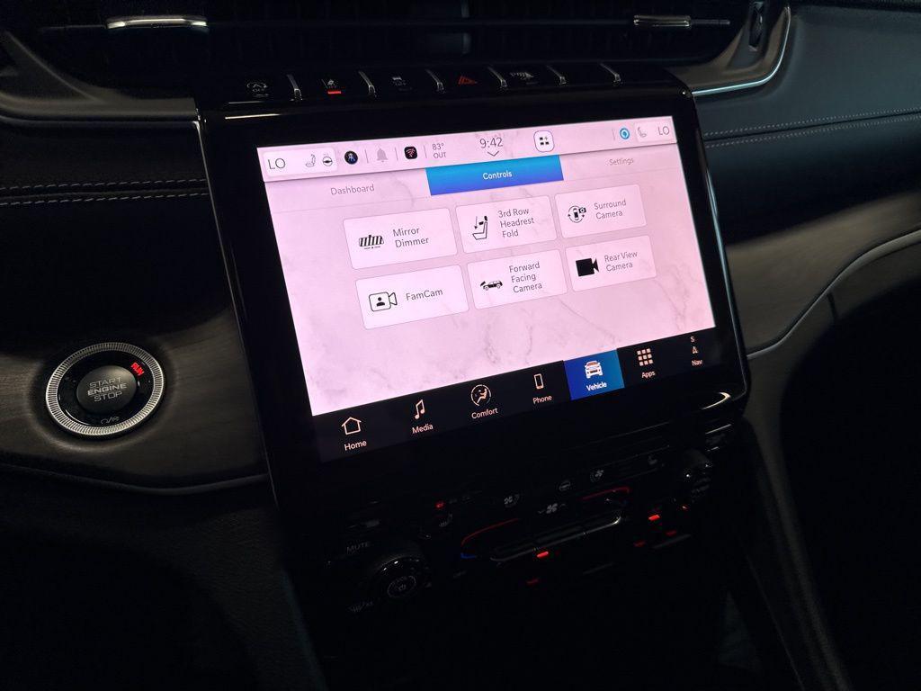 new 2025 Jeep Grand Cherokee L car, priced at $45,995