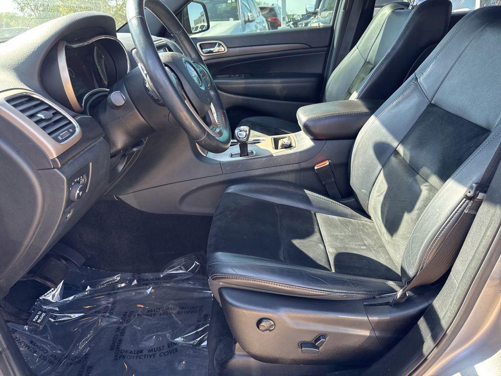 used 2015 Jeep Grand Cherokee car, priced at $12,999