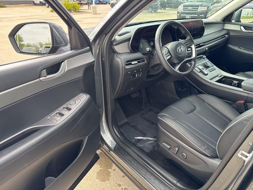used 2023 Hyundai Palisade car, priced at $32,855