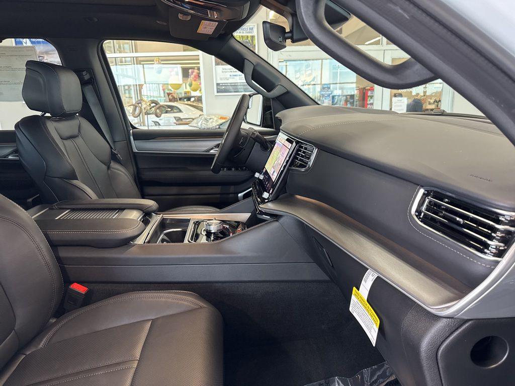 new 2026 Jeep Grand Wagoneer car, priced at $78,002