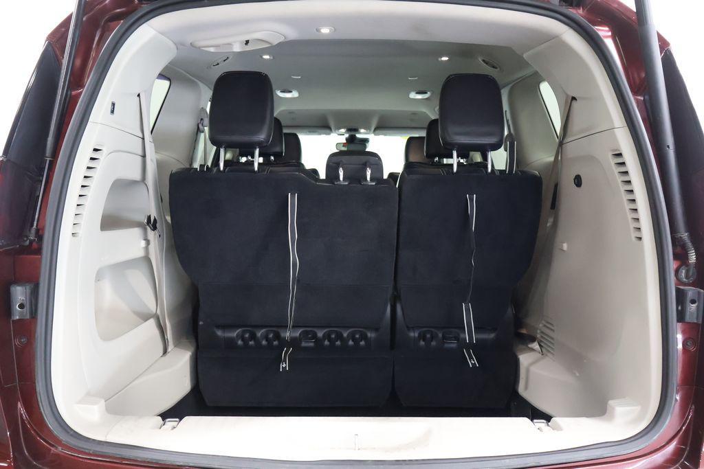 used 2022 Chrysler Pacifica car