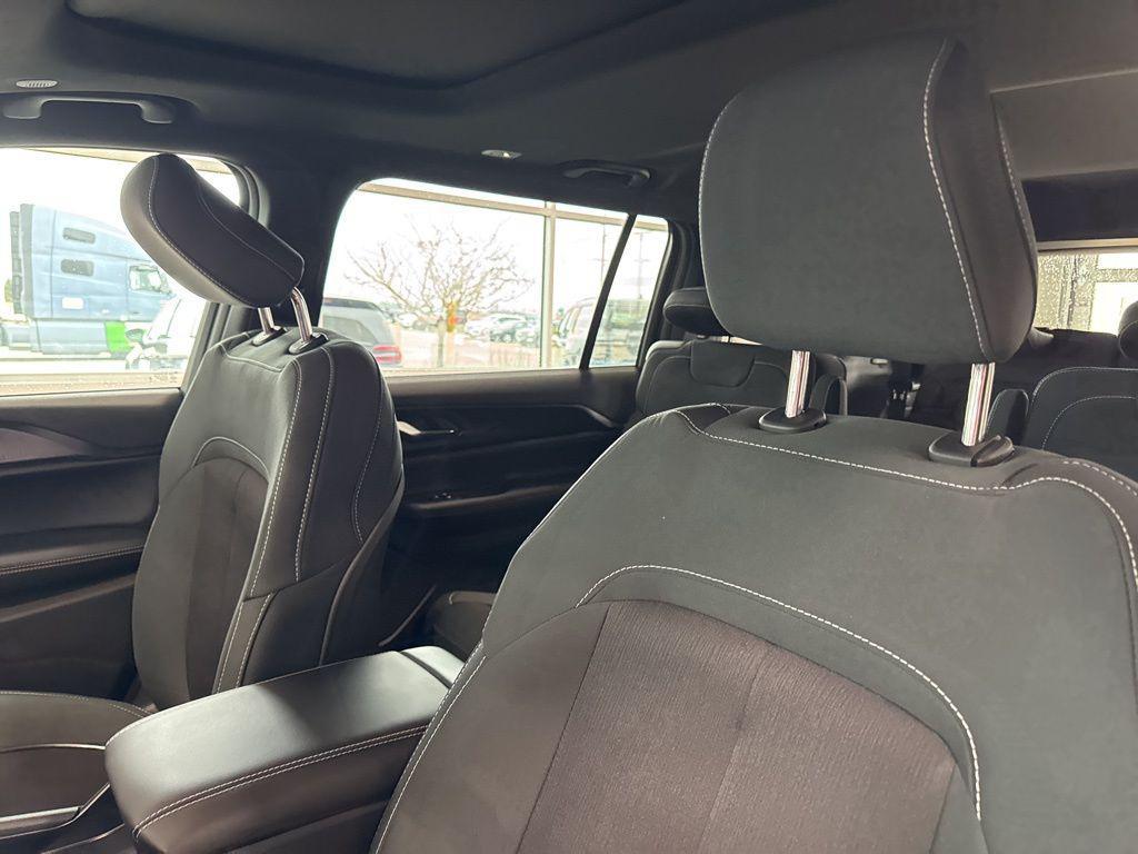 new 2026 Jeep Grand Cherokee L car, priced at $46,154