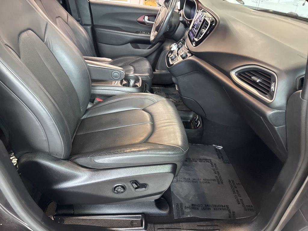 used 2020 Chrysler Pacifica car, priced at $21,999