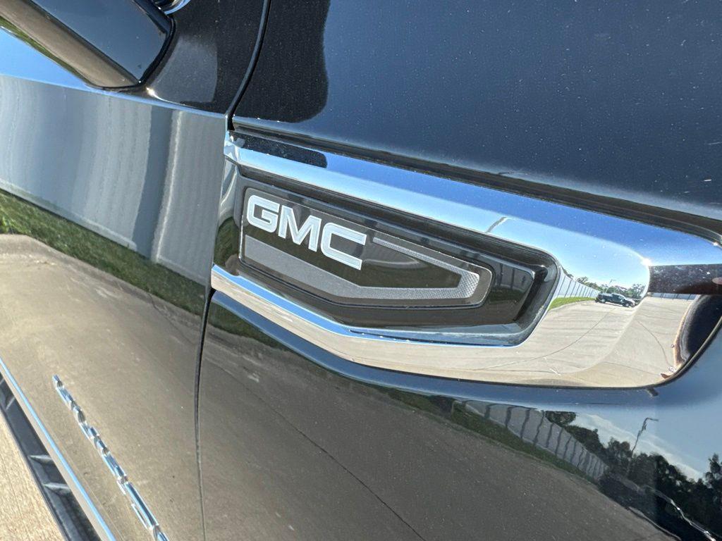 used 2021 GMC Yukon car, priced at $44,999