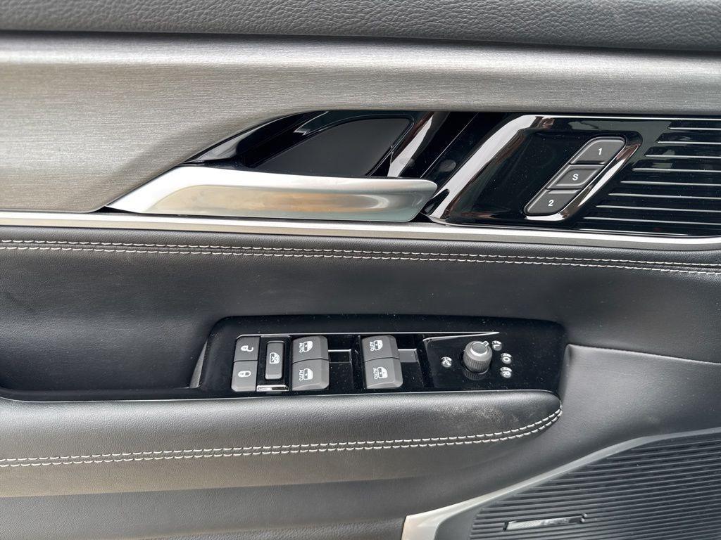 new 2026 Jeep Grand Wagoneer car, priced at $69,778