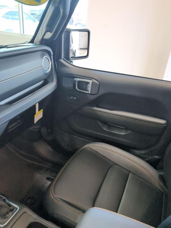 new 2025 Jeep Wrangler car, priced at $48,983