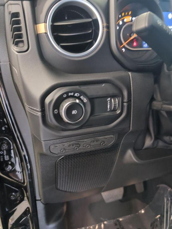 new 2025 Jeep Wrangler car, priced at $48,983