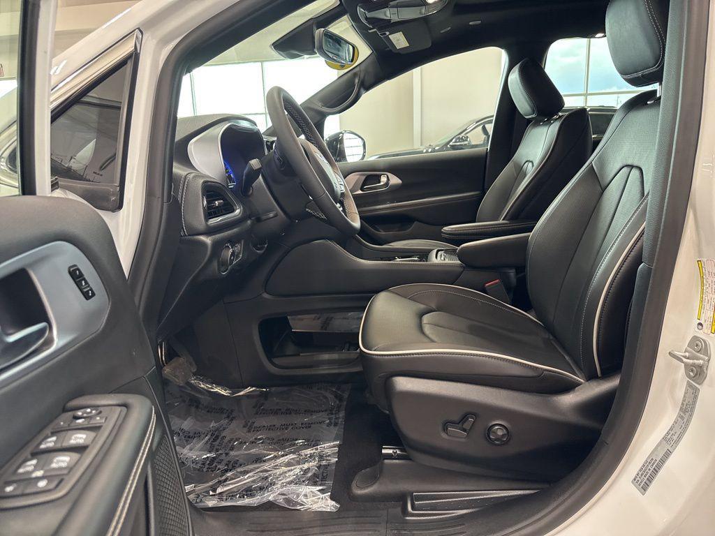 new 2026 Chrysler Pacifica car, priced at $45,495