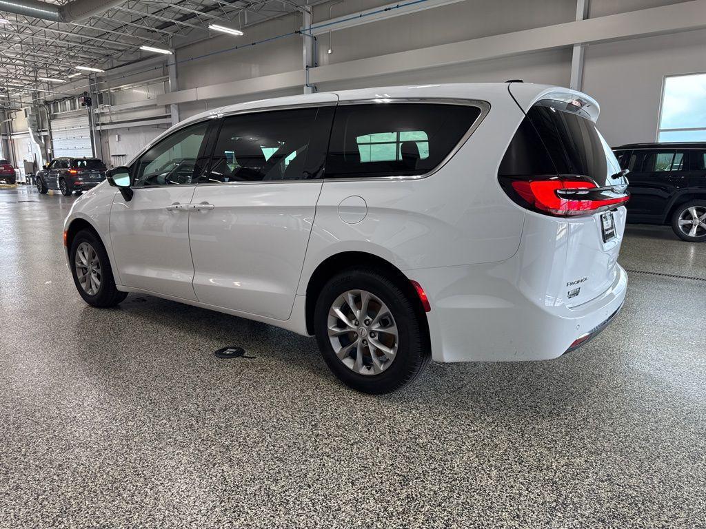 new 2026 Chrysler Pacifica car, priced at $45,495