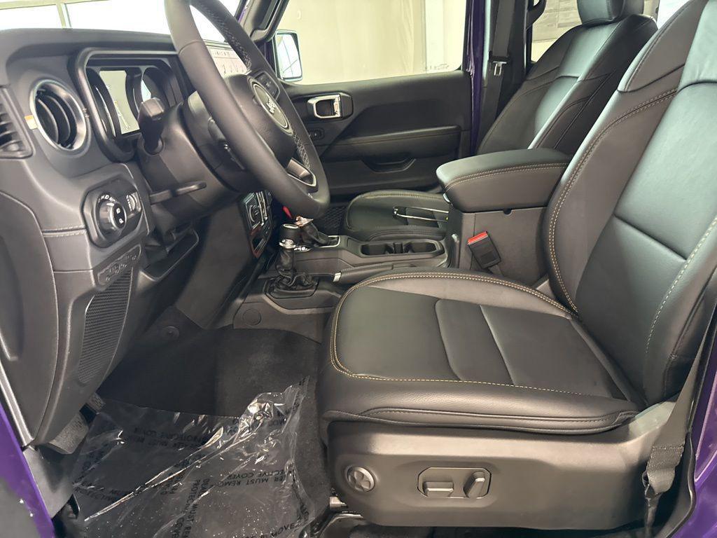 new 2026 Jeep Gladiator car, priced at $45,141