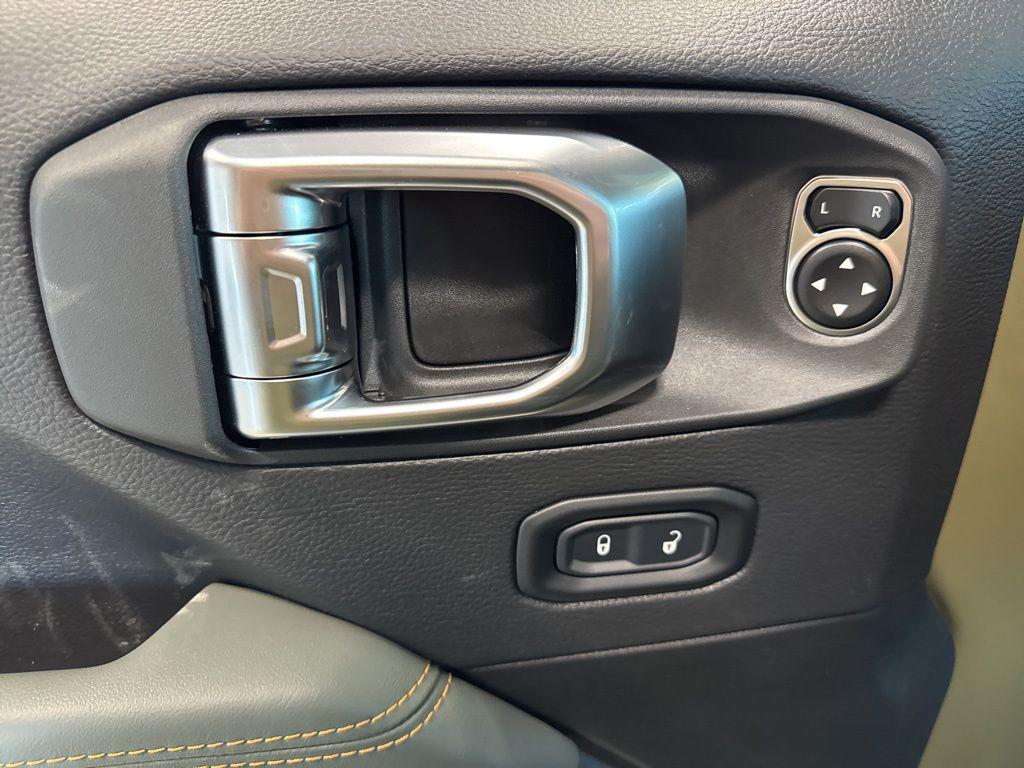 new 2026 Jeep Gladiator car, priced at $58,887