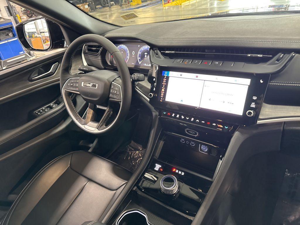new 2026 Jeep Grand Cherokee L car, priced at $43,159