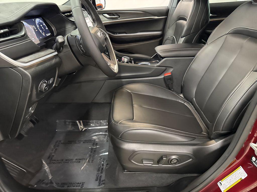 new 2026 Jeep Grand Cherokee L car, priced at $43,159