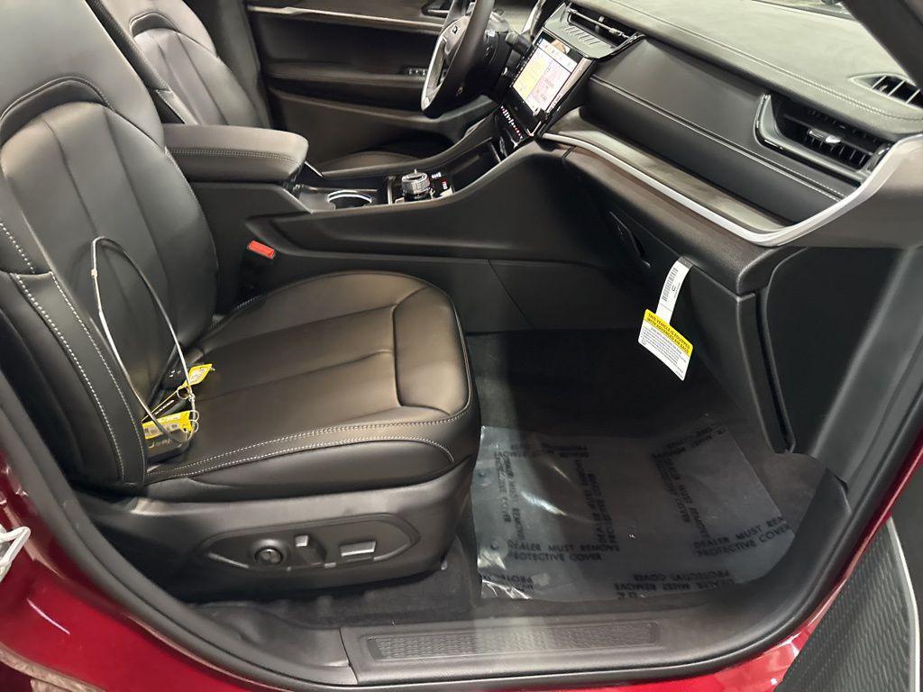 new 2026 Jeep Grand Cherokee L car, priced at $43,159