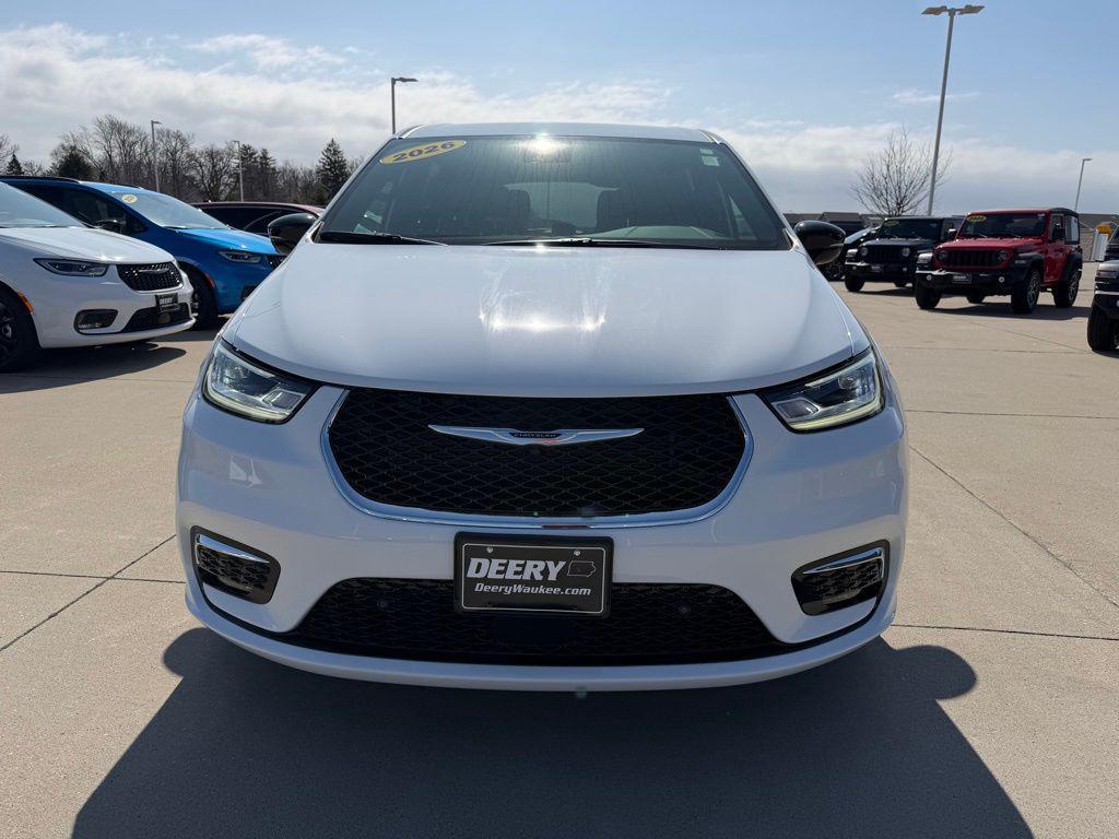 new 2026 Chrysler Pacifica car, priced at $40,501