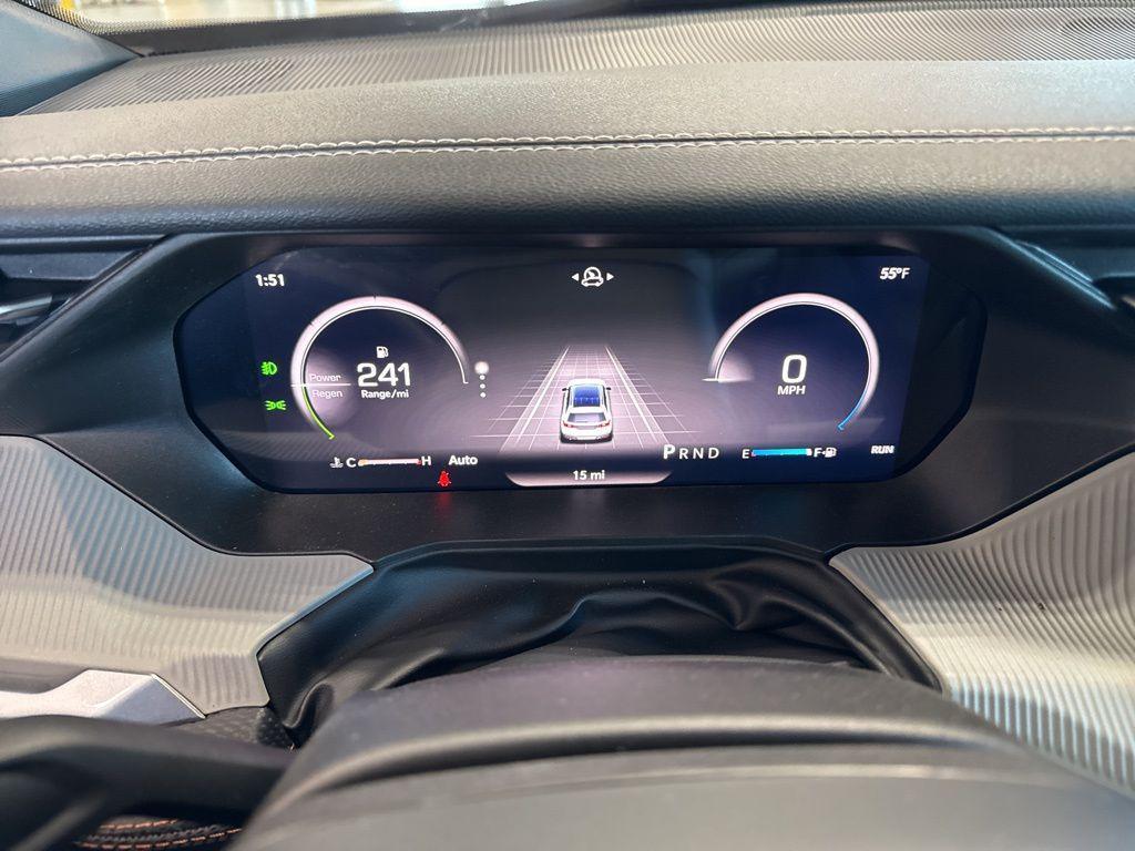 new 2026 Jeep Cherokee car, priced at $41,672