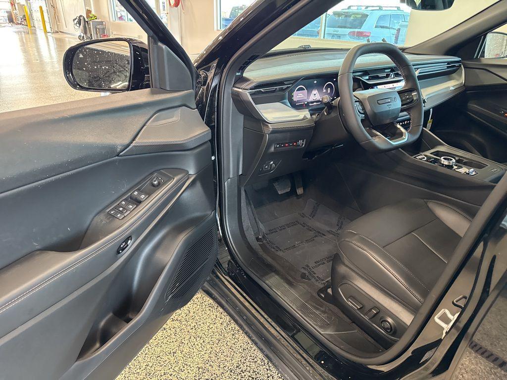 new 2026 Jeep Cherokee car, priced at $41,672