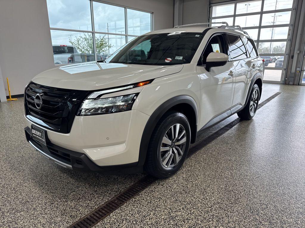 used 2023 Nissan Pathfinder car, priced at $31,498