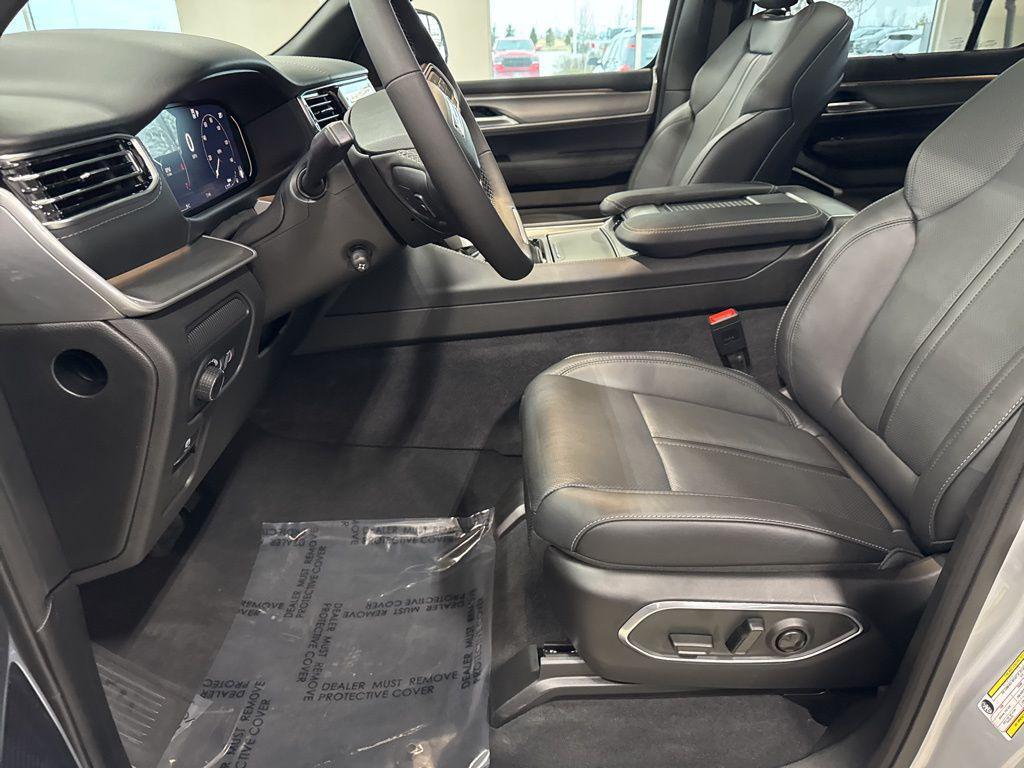 new 2026 Jeep Grand Wagoneer car, priced at $79,237