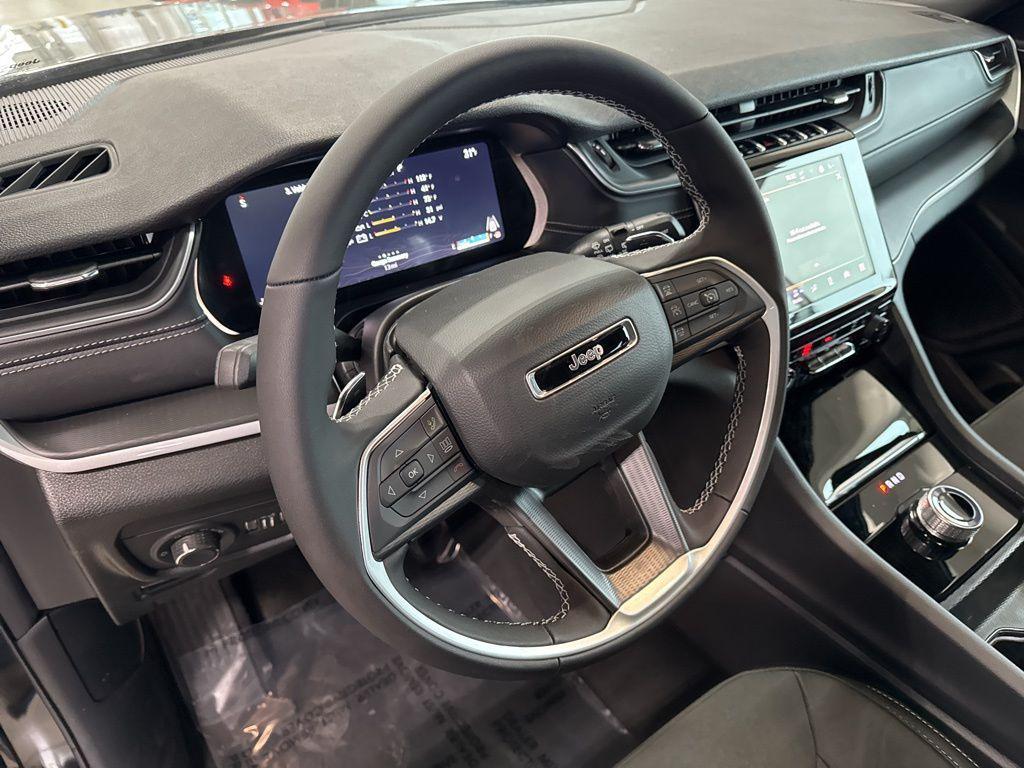 new 2026 Jeep Grand Cherokee car, priced at $37,605