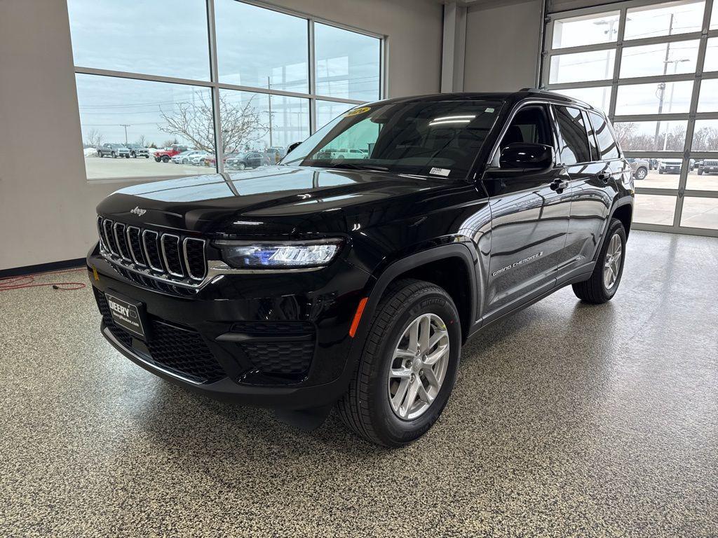 new 2026 Jeep Grand Cherokee car, priced at $37,605