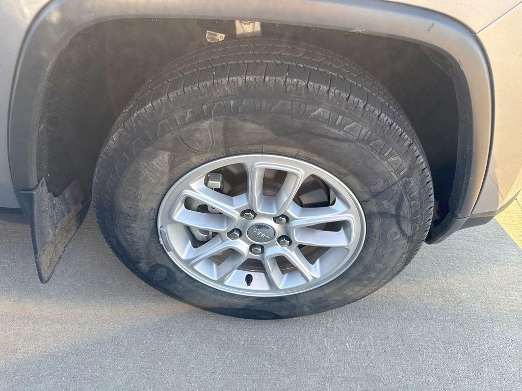 used 2018 Jeep Grand Cherokee car, priced at $18,498