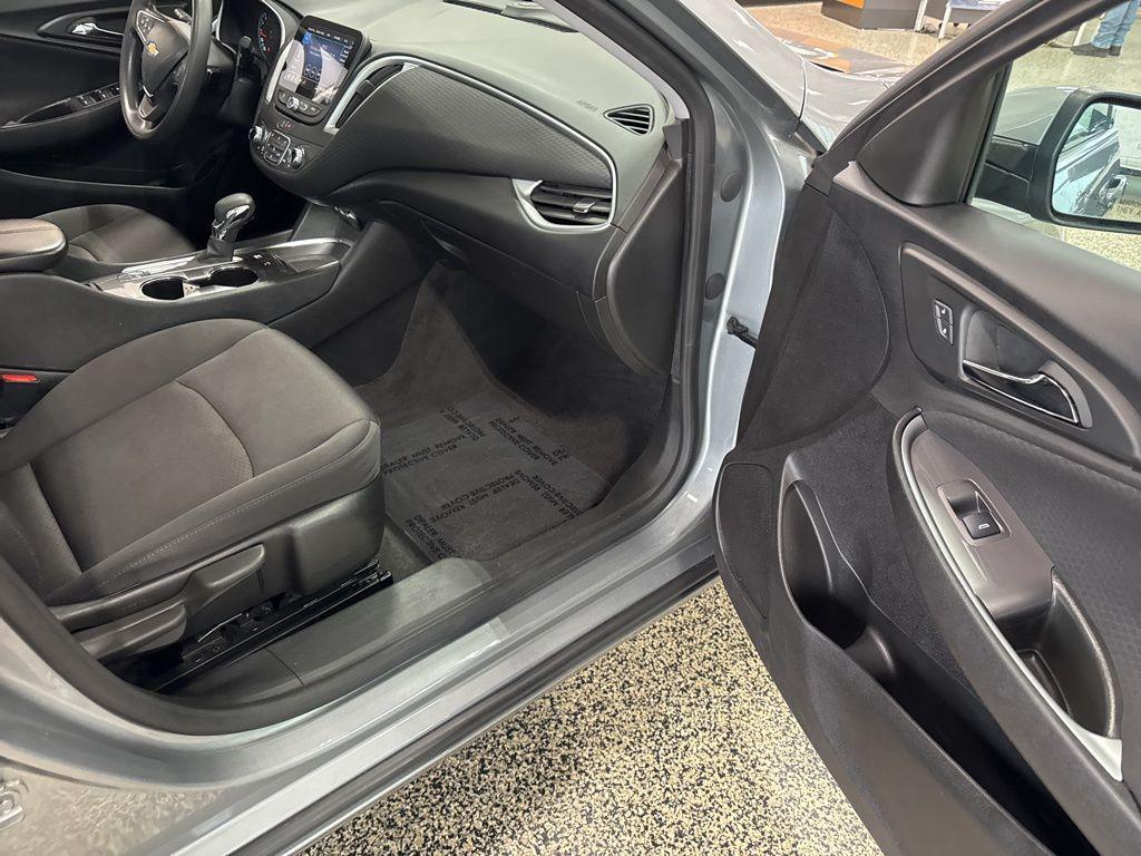 used 2024 Chevrolet Malibu car, priced at $18,999