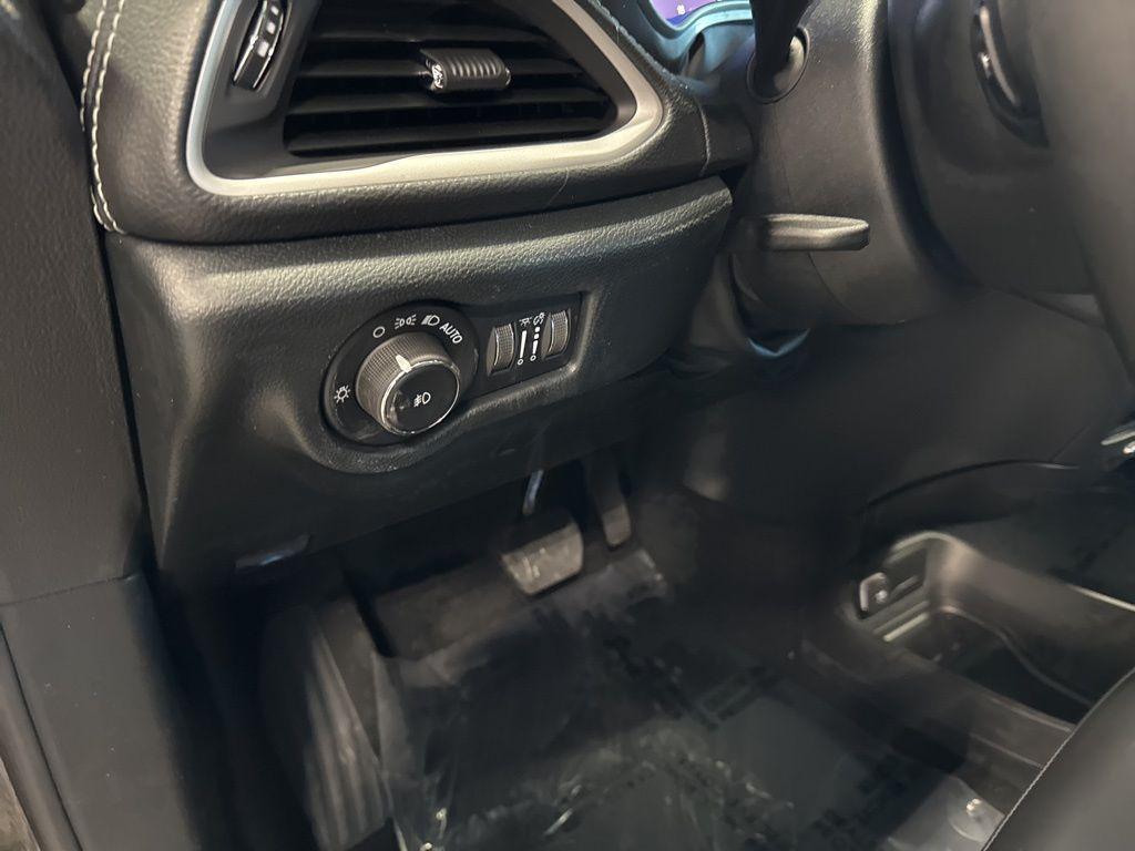 new 2026 Chrysler Pacifica car, priced at $42,512
