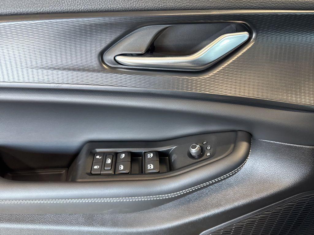 new 2026 Jeep Grand Cherokee L car, priced at $47,029