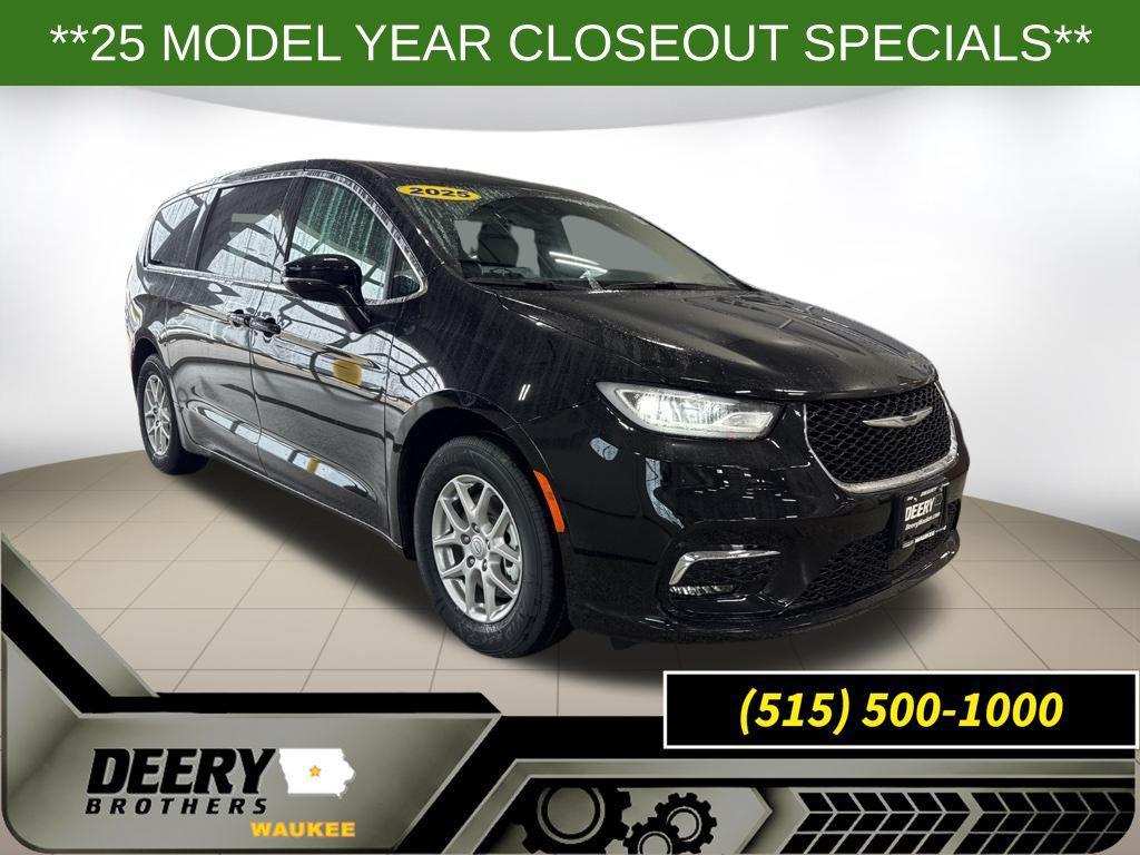 new 2025 Chrysler Pacifica car, priced at $40,500