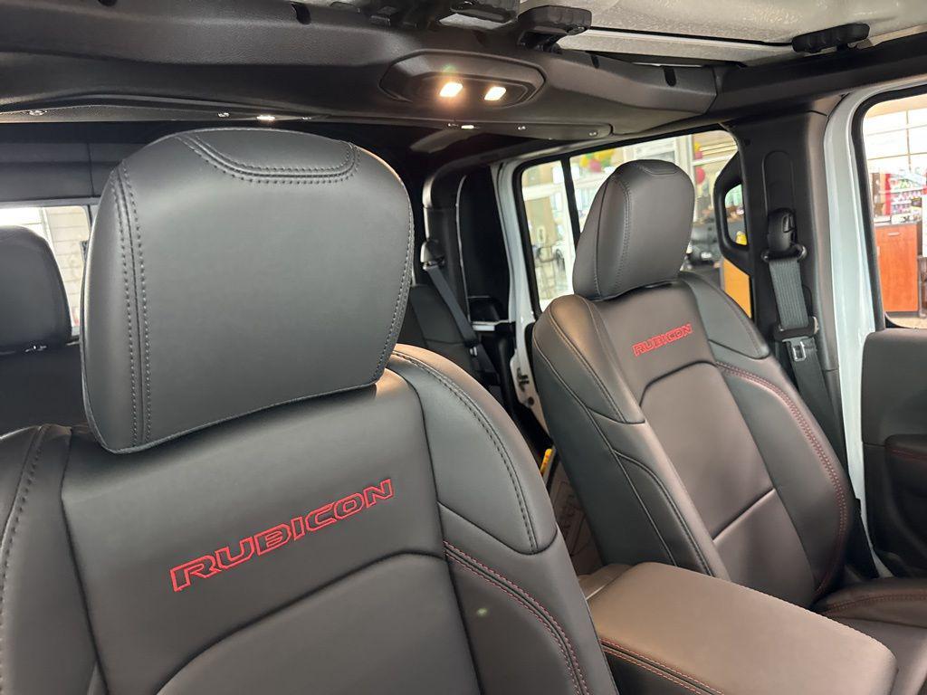 new 2026 Jeep Gladiator car, priced at $53,869