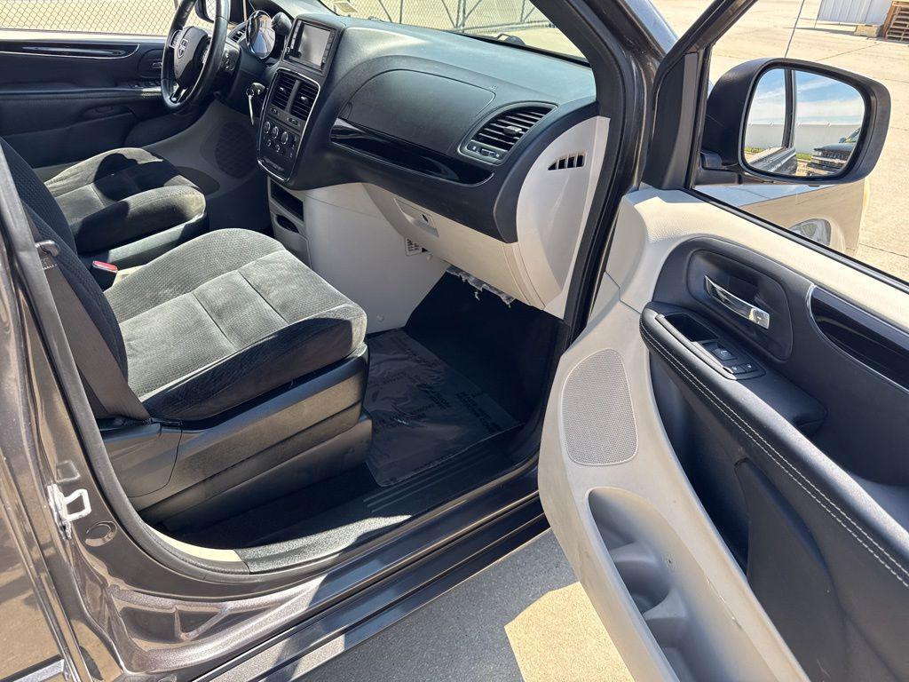 used 2014 Dodge Grand Caravan car, priced at $6,995