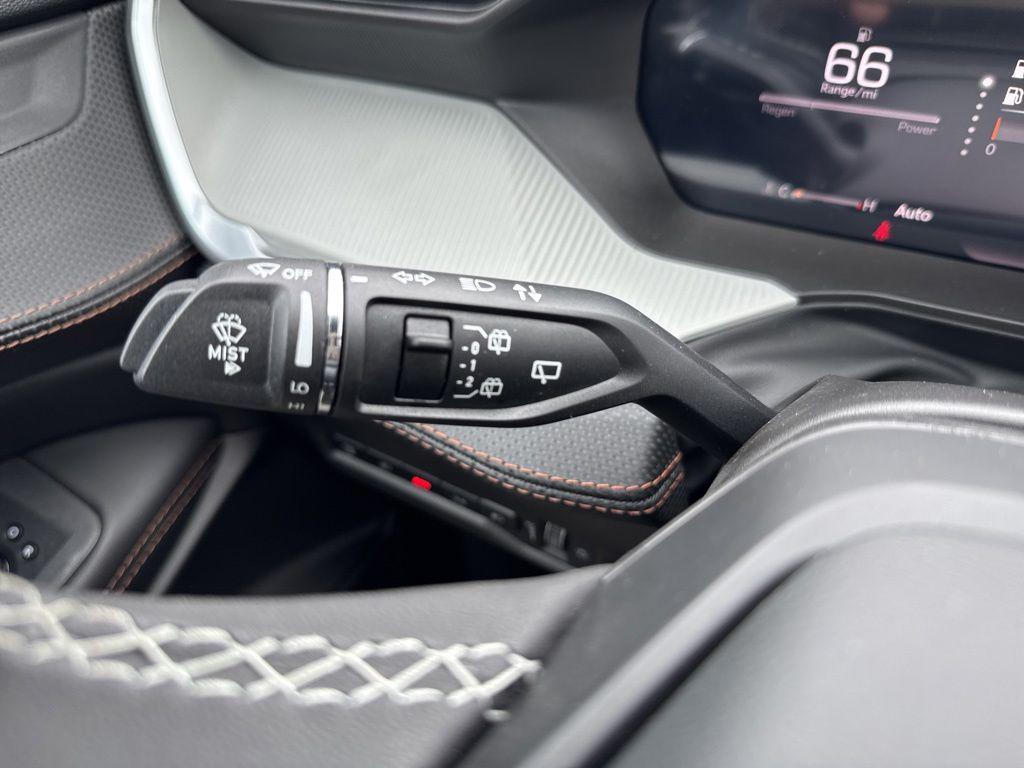 new 2026 Jeep Cherokee car, priced at $38,492