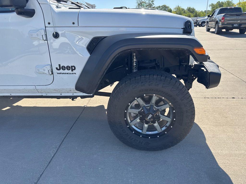 used 2022 Jeep Wrangler car, priced at $26,999